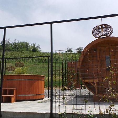 Sotto La Vigna Charm Stay Adults Only Vacation Suite Montegrosso d'Asti ภายนอก รูปภาพ
