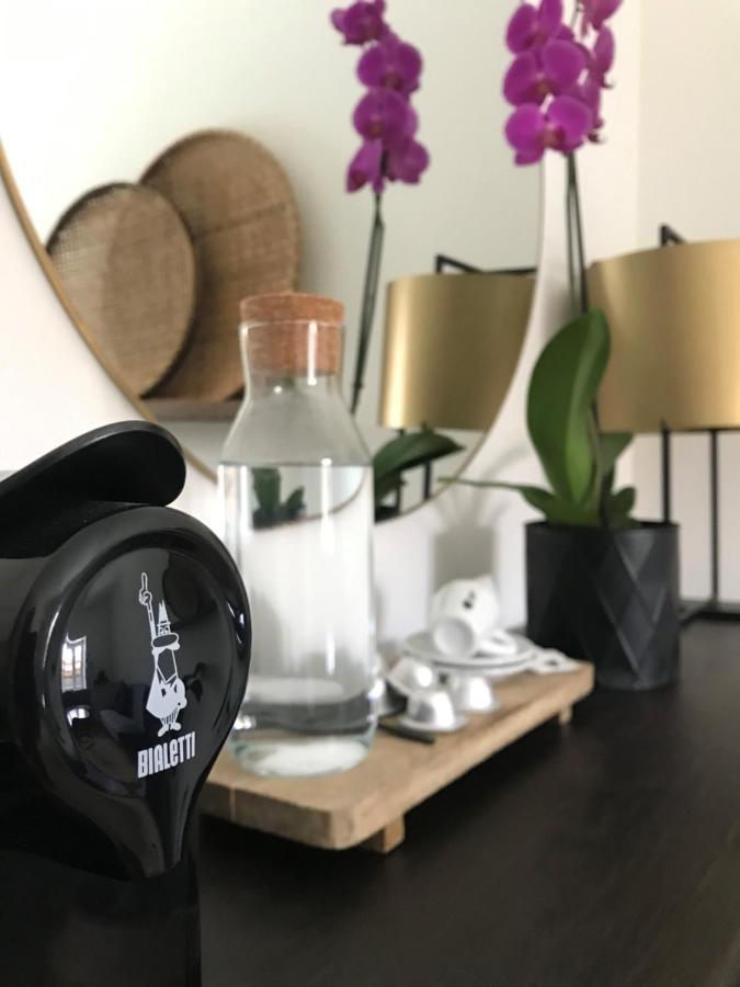 Sotto La Vigna Charm Stay Adults Only Vacation Suite Montegrosso d'Asti ภายนอก รูปภาพ