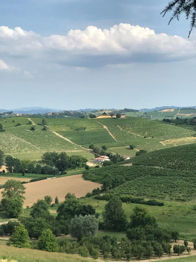 Sotto La Vigna Charm Stay Adults Only Vacation Suite Montegrosso d'Asti ภายนอก รูปภาพ