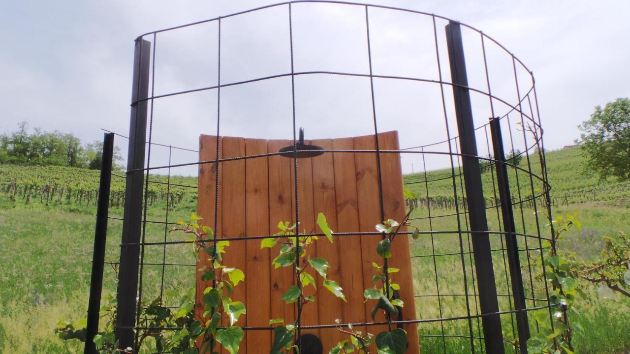 Sotto La Vigna Charm Stay Adults Only Vacation Suite Montegrosso d'Asti ภายนอก รูปภาพ